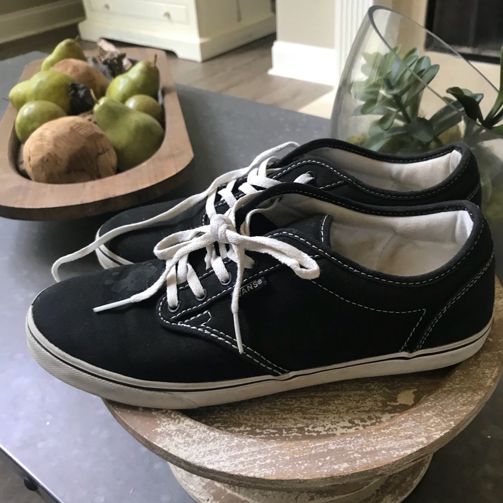 Vans - Picture 2 of 2